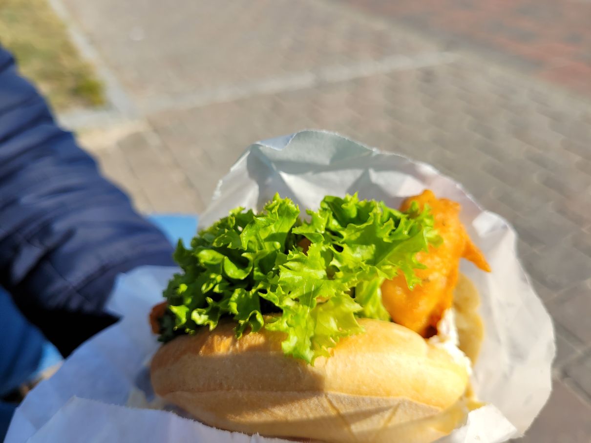 Bratfischbrötchen vom Fischwerk Horumersiel