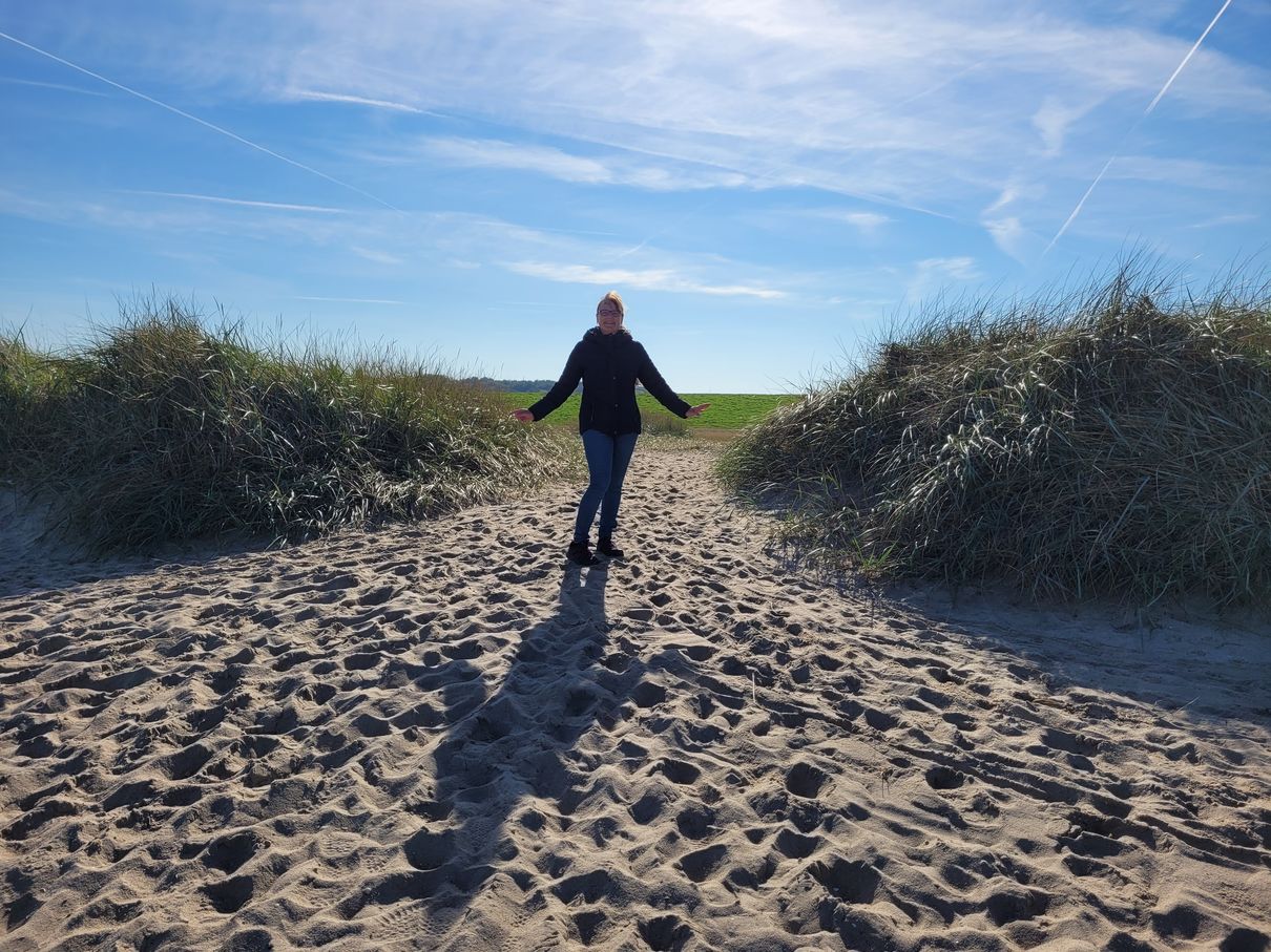 Manuela in den Dünen von Schillig - Nordsee I