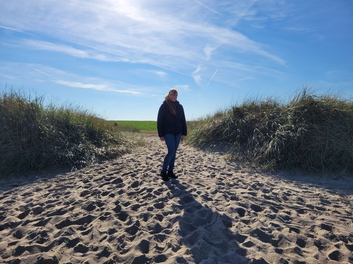 Manuela in den Dünen von Schillig - Nordsee