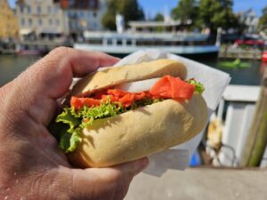 Fischbrötchen am Alten Stron - Warnemündung