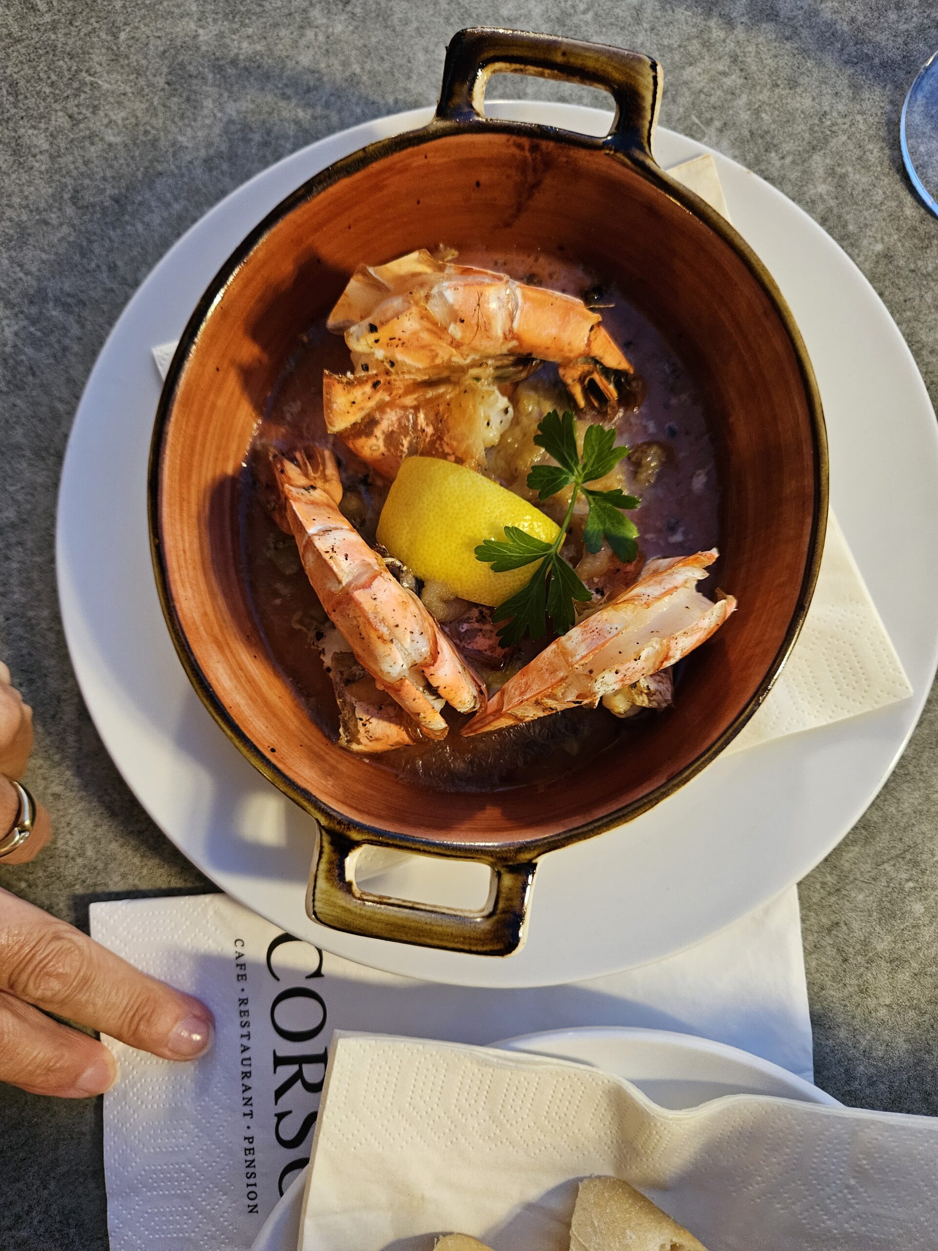 Garnelen im Restaurant Corso direkt am Meer