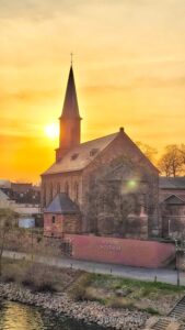 Kath. Kirche von Kosteim am Main - Rheingau