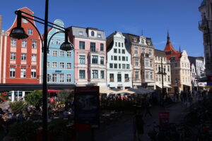 Kröpeliner Str. ist die Haupteinkaufsstraße Rostocks