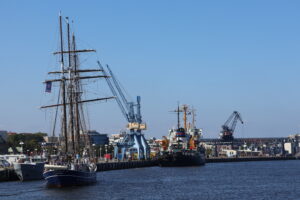 Segelschiff Santa Barbara Anna von hinten