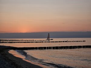 Sonnenuntergang mit Segler - Ostseebad Kühlungsborn