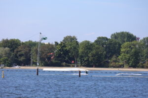 Wasserski-Lift auf der Warnow