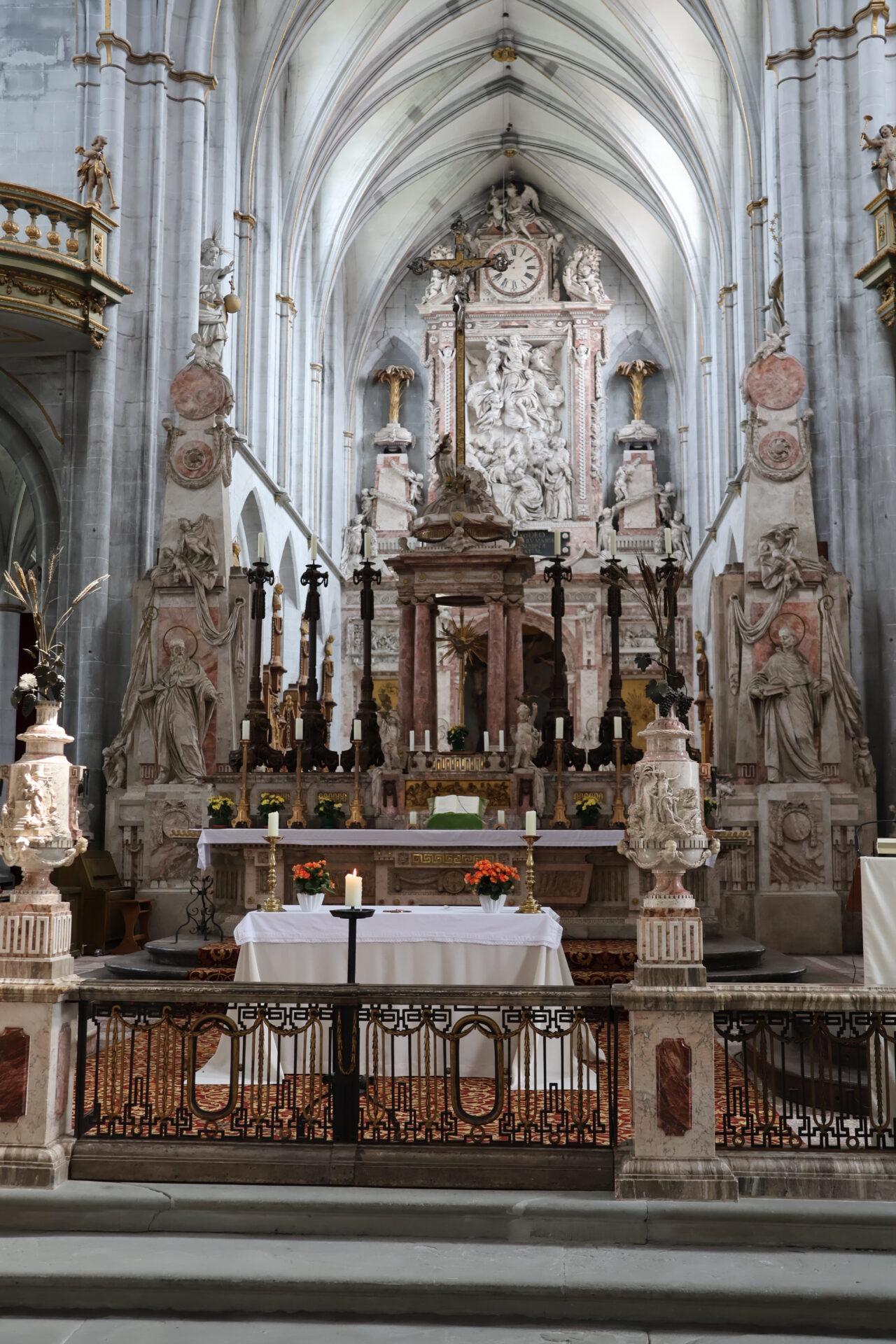 Im Münster im Kloster und Schloss Salem - Bodensee - Juli 2023_94