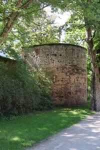 Wehrturm in der Stadtmauer in Trier - September 2023